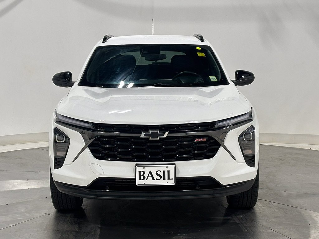 Used 2024 White Chevrolet 2RS image 9