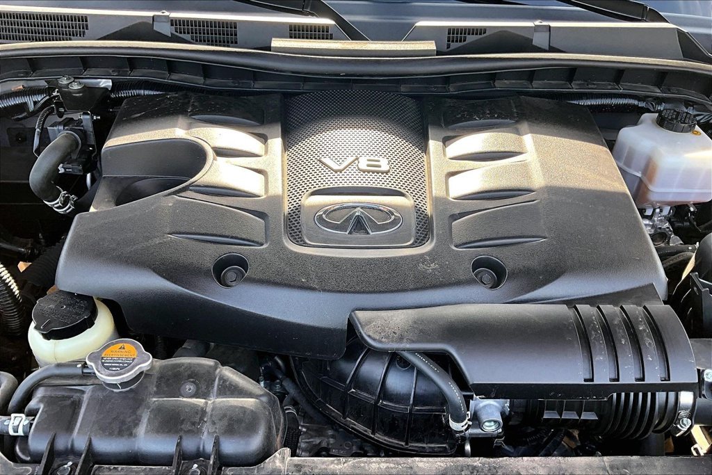 Used 2024 Beige INFINITI Sensory image 9