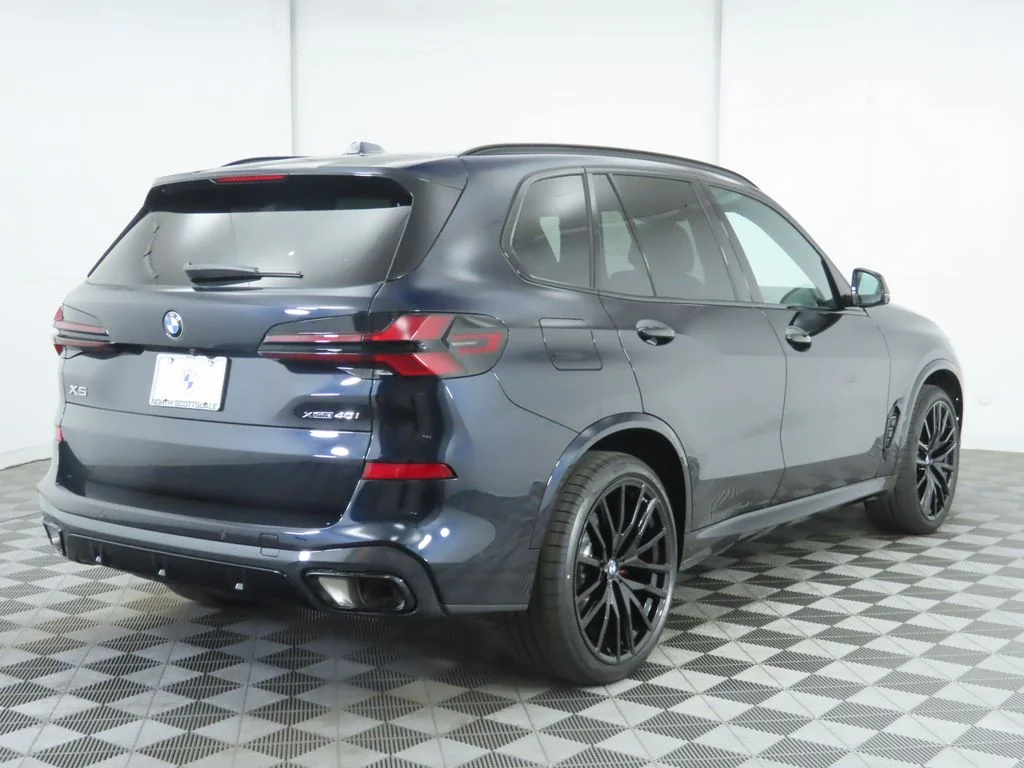 Used 2026 Black BMW xDrive40i image 5