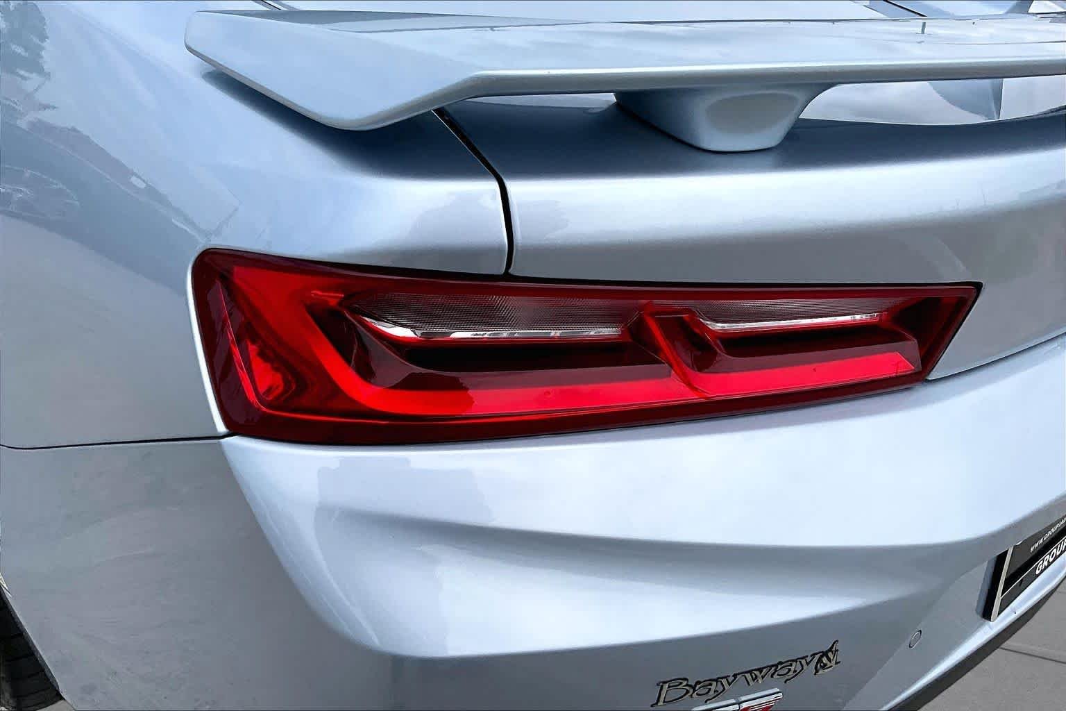 Used 2018 Arctic Blue Metallic Chevrolet 2SS image 24