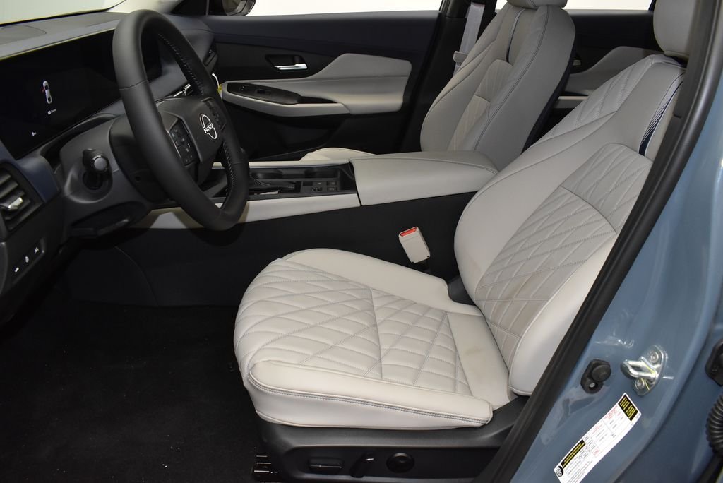 New 2026 Atlantic Gray Metallic Nissan SL image 14
