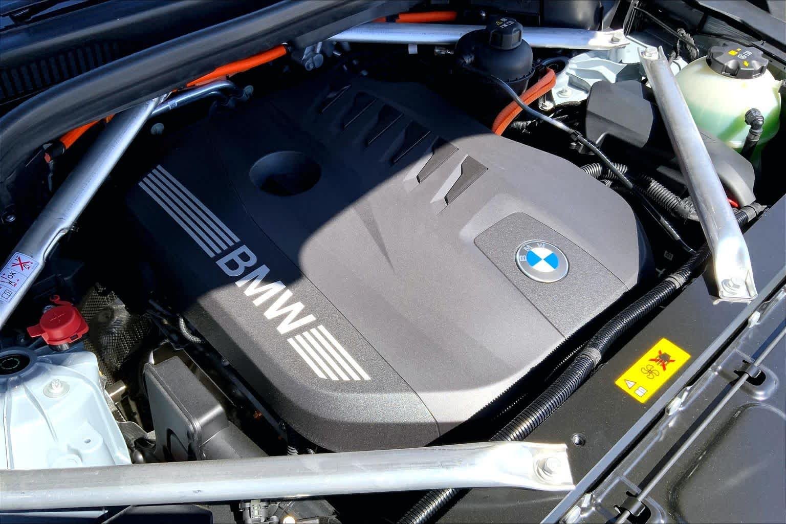 New 2026 Brooklyn Grey Metallic BMW xDrive50e image 17