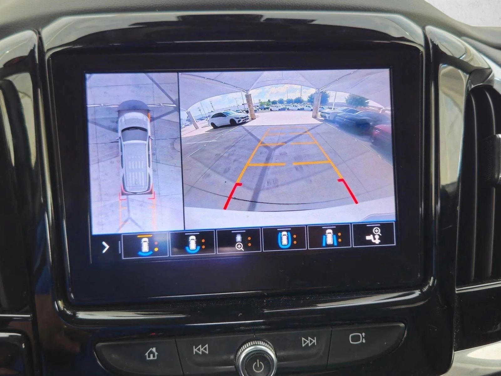 Used 2020 Summit White Chevrolet Premier image 12