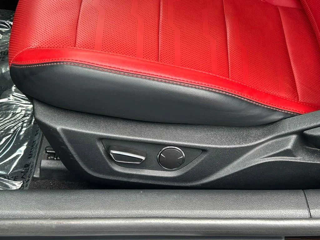 Certified Used 2019 Shadow Black Ford GT Premium image 13