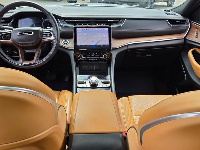 Used 2023 Silver Jeep Summit image 9