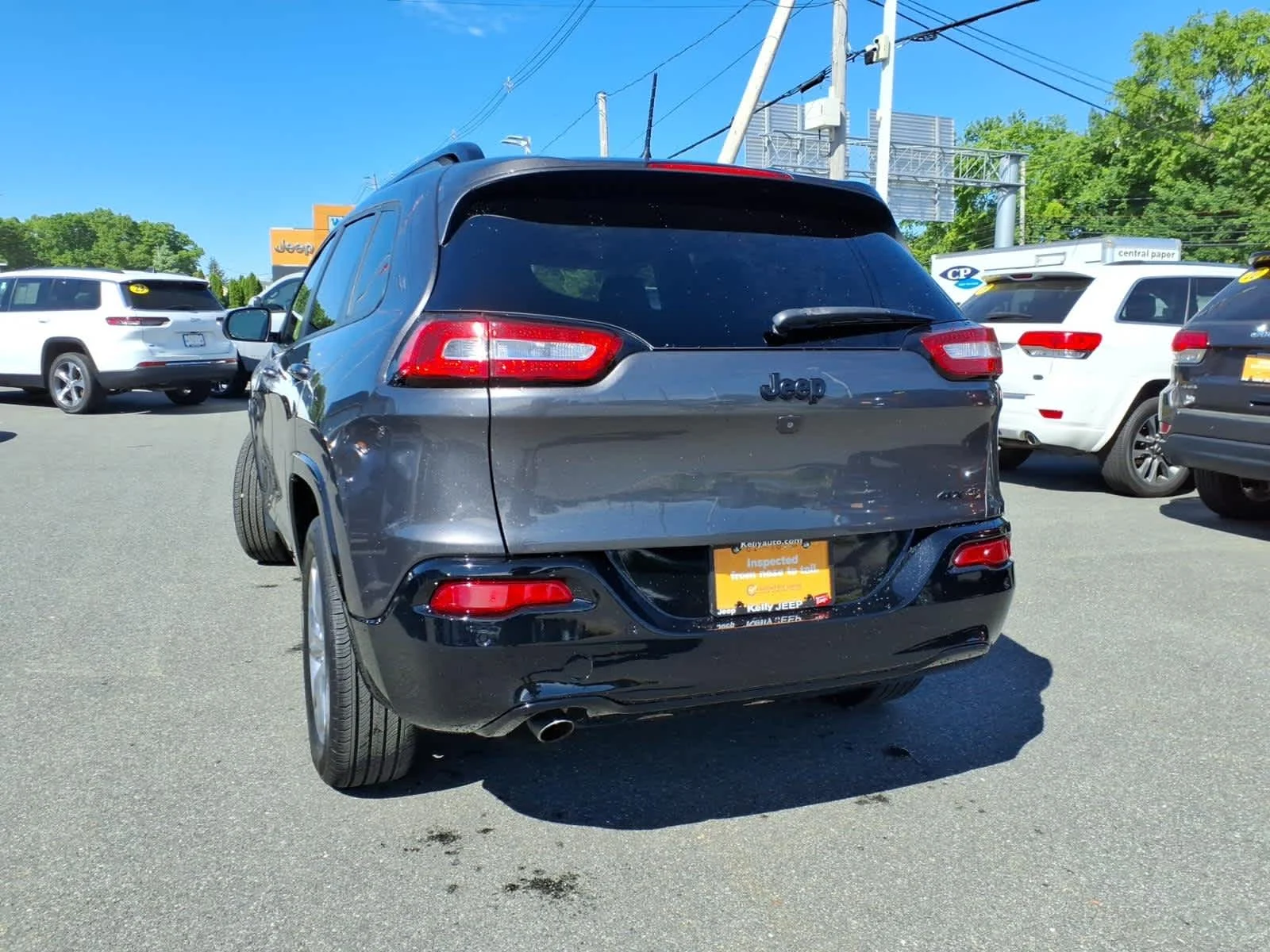 Certified Used 2018 Granite Crystal Met. Clear Coat Jeep Latitude Tech Connect image 10
