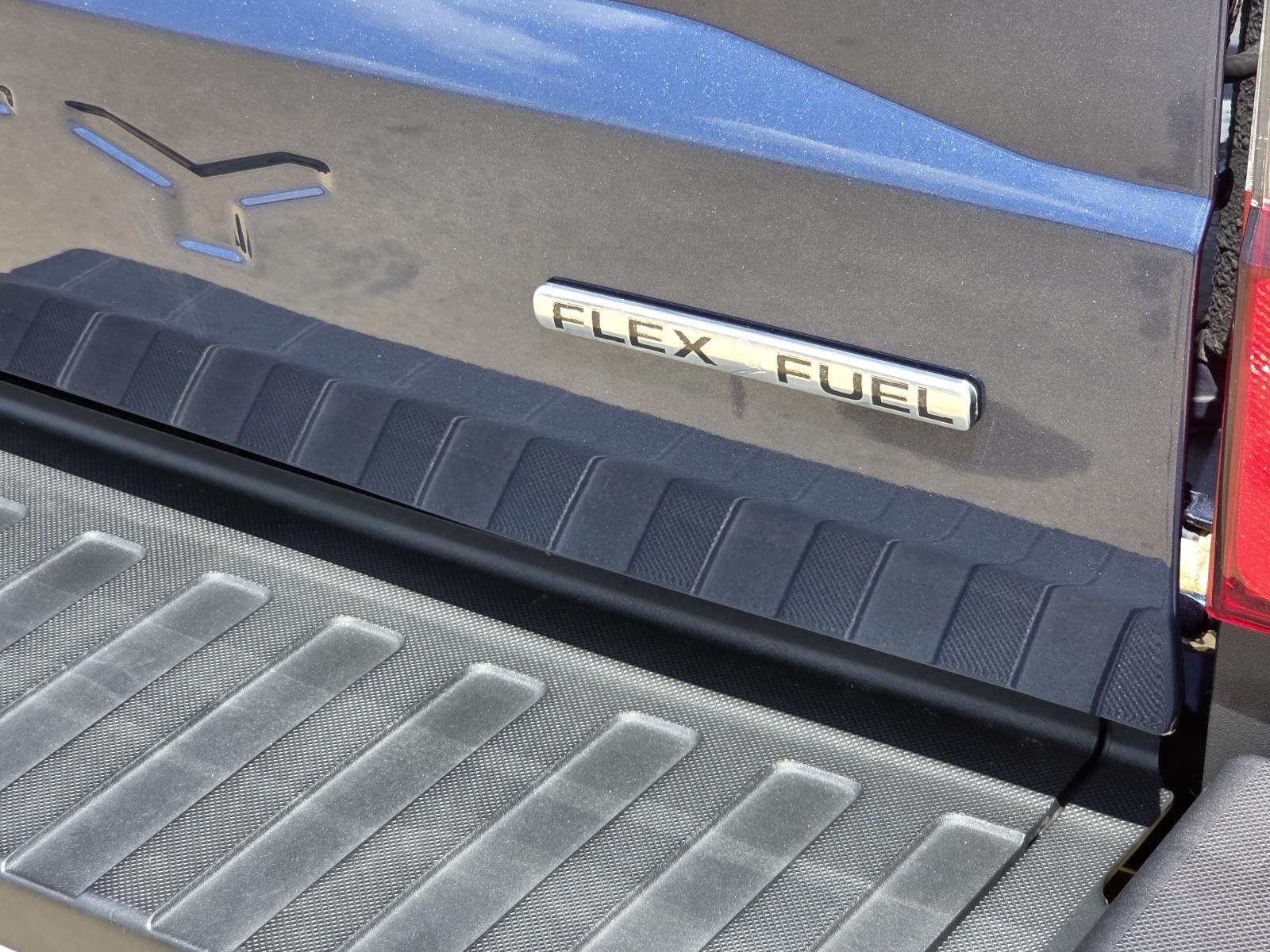 Used 2017 Blue Jeans Ford XLT image 10