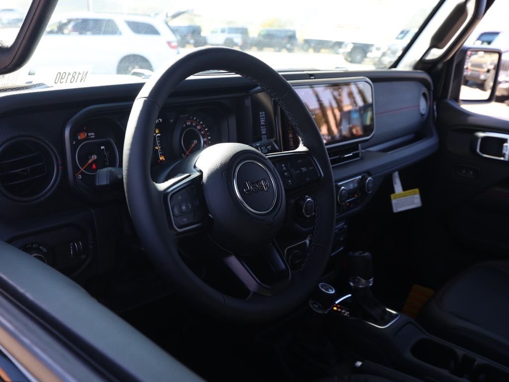 New 2026 Black Clear-Coat Exterior Paint Jeep Rubicon X image 13