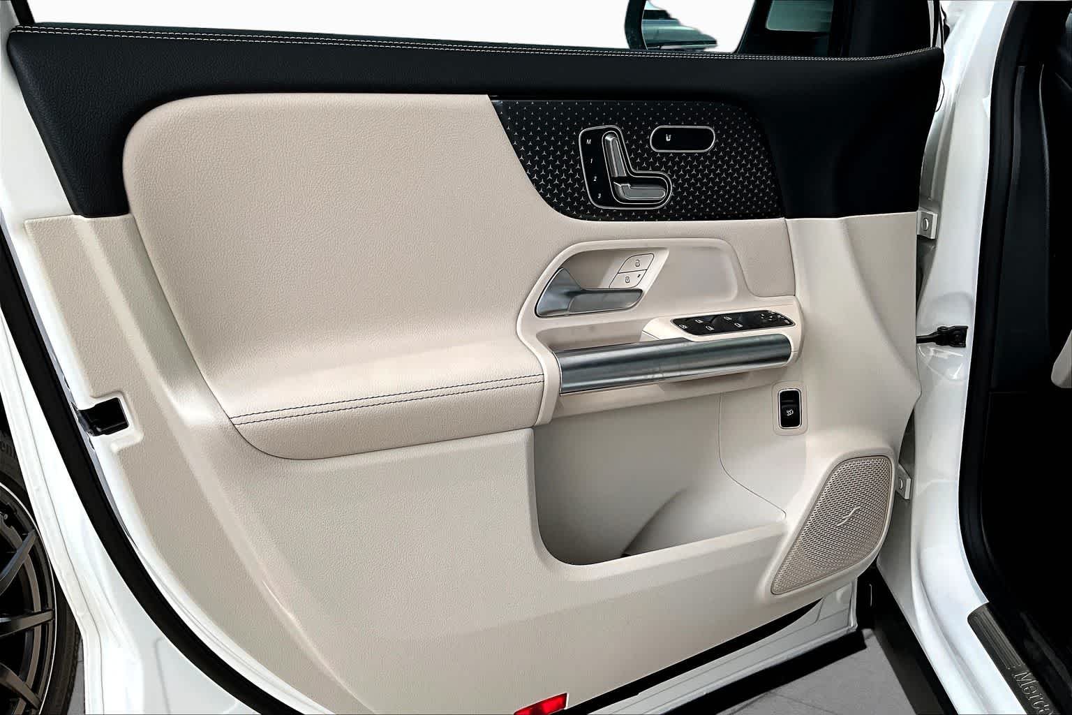New 2026 Polar White Mercedes-Benz GLA 250 image 15