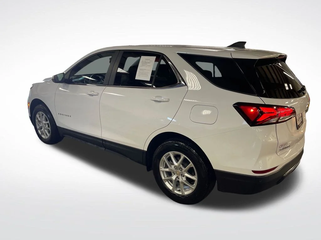 Used 2024 White Chevrolet LT image 3