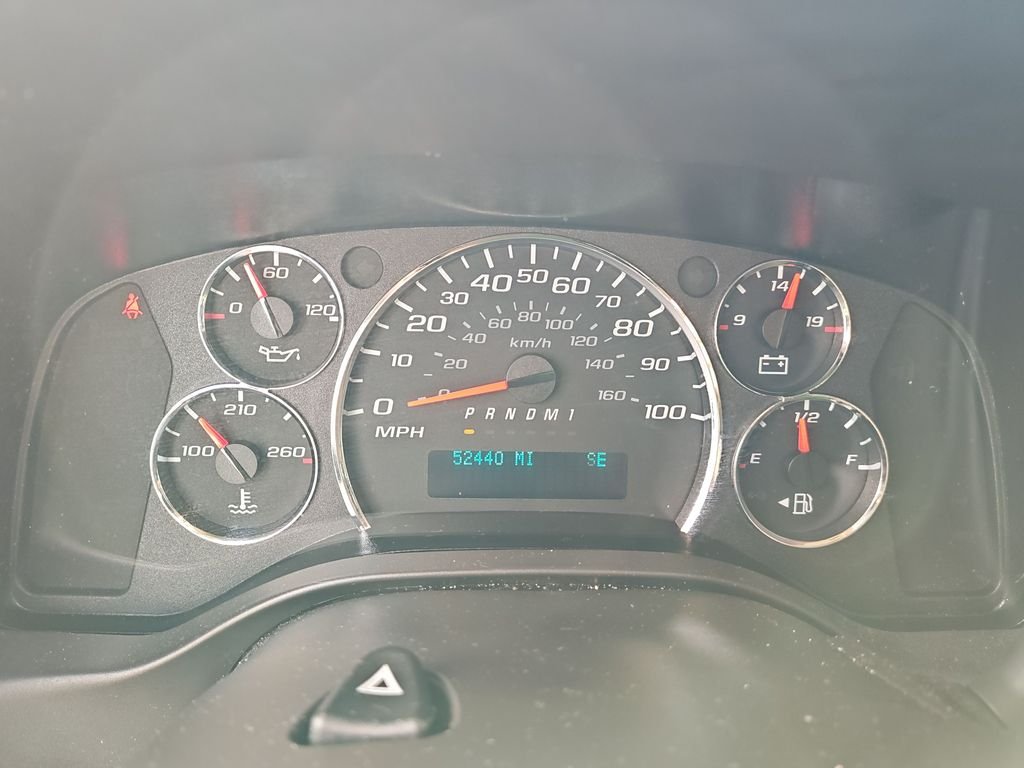 Used 2025 White Chevrolet LT image 18