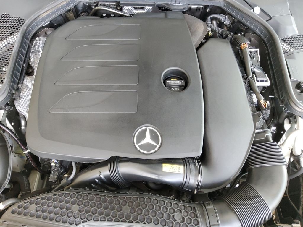 Used 2023  Mercedes-Benz C 300 image 21