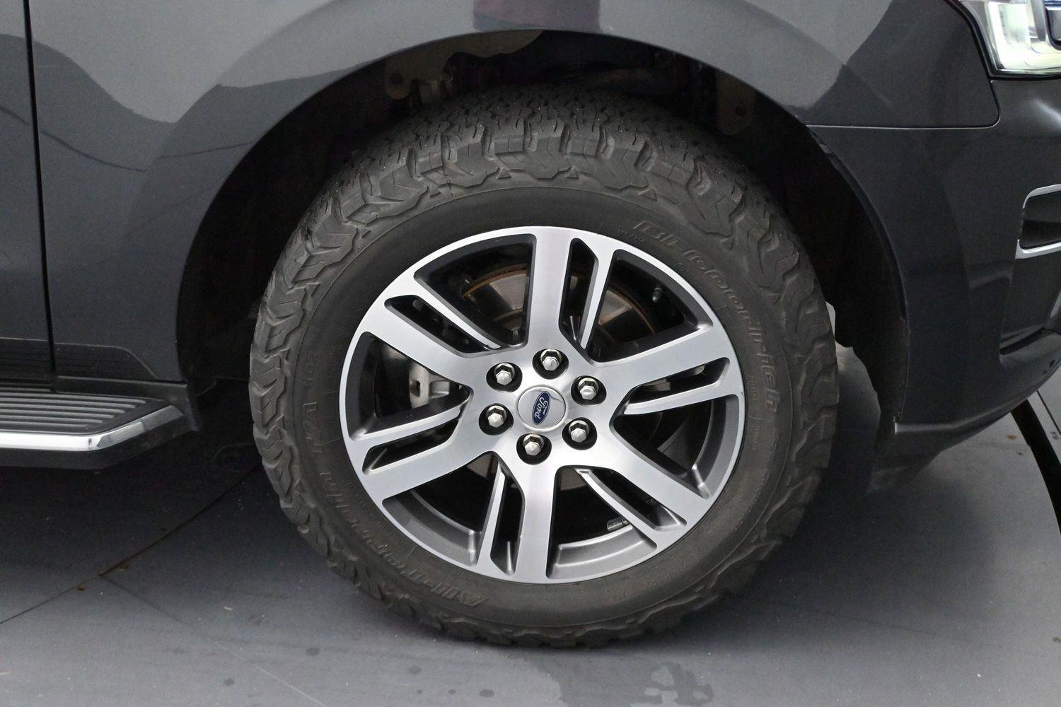 Used 2022 Dark Matter Gray Ford Limited image 40