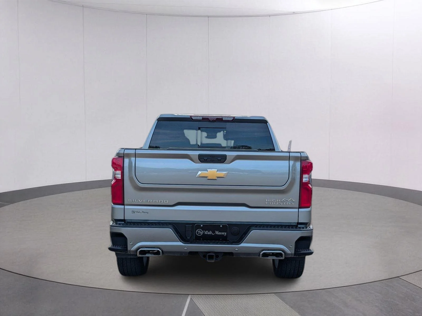 Used 2025 Sterling Gray Metallic Chevrolet High Country image 4