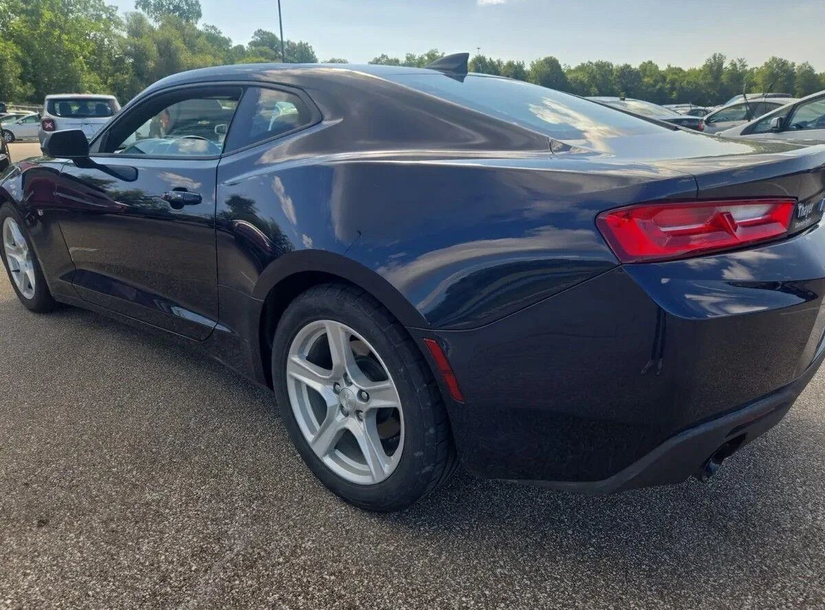 Used 2016 Blue Velvet Metallic Chevrolet 1LT image 4