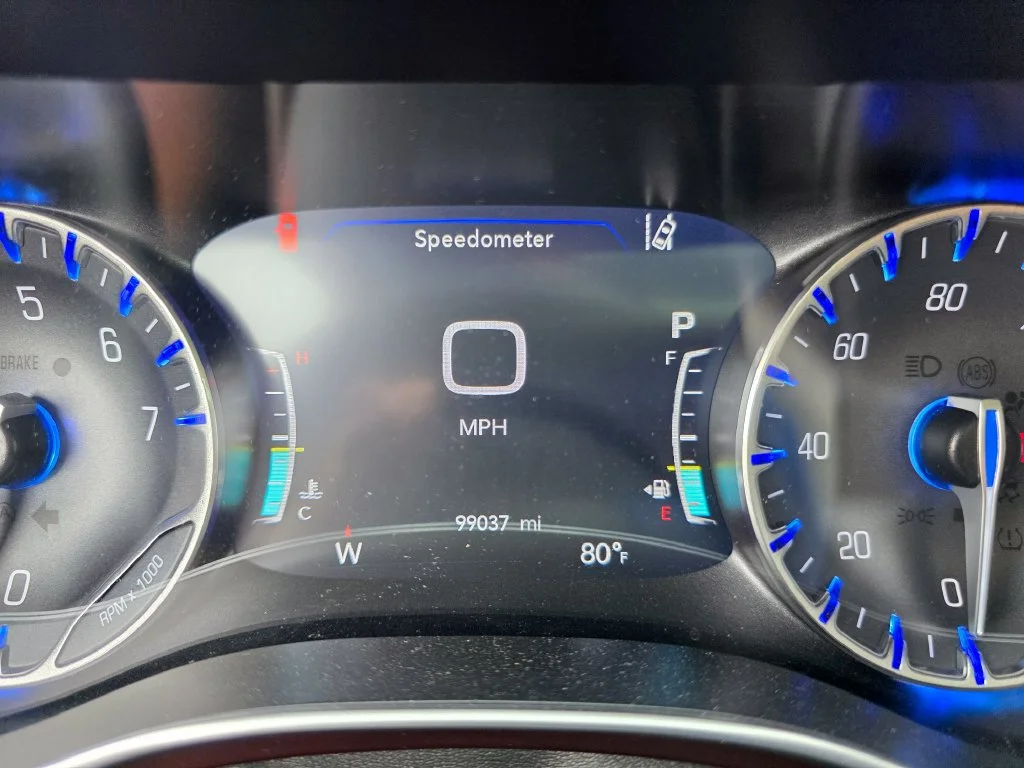 Used 2017 Blue Chrysler Limited image 21