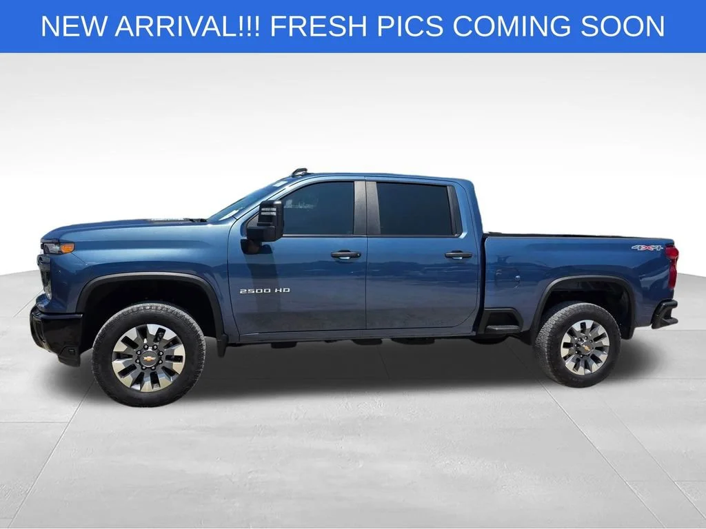 Used 2025 Lakeshore Blue Metallic Chevrolet Custom image 3