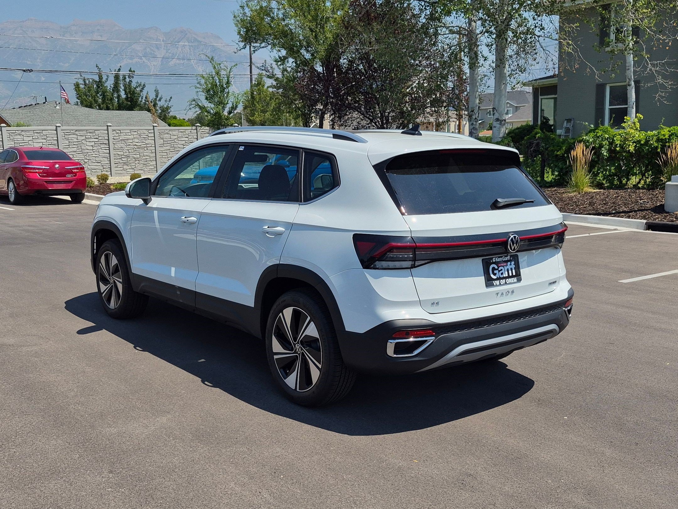 New 2026 Pure White Volkswagen SE image 5