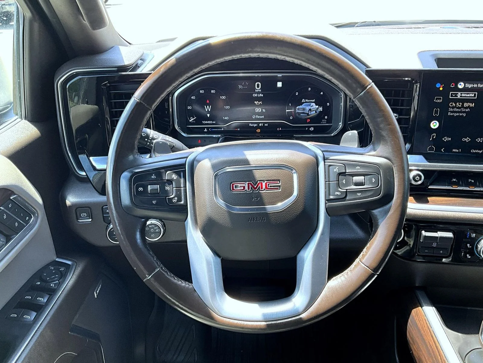 Used 2022 White GMC SLT image 11