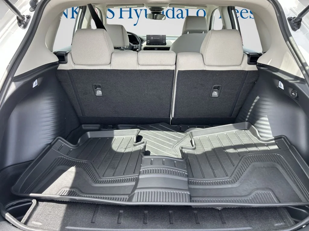 Used 2025 White Honda LX image 15
