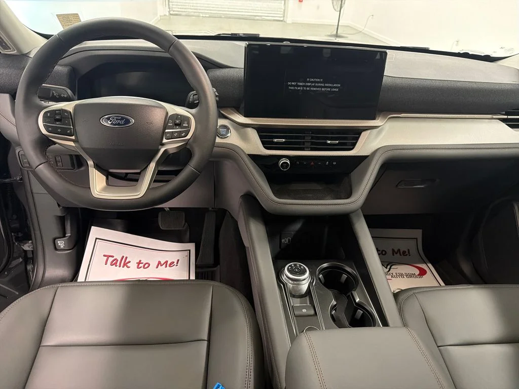 New 2026 Carbonized Gray Metallic Ford Active image 16