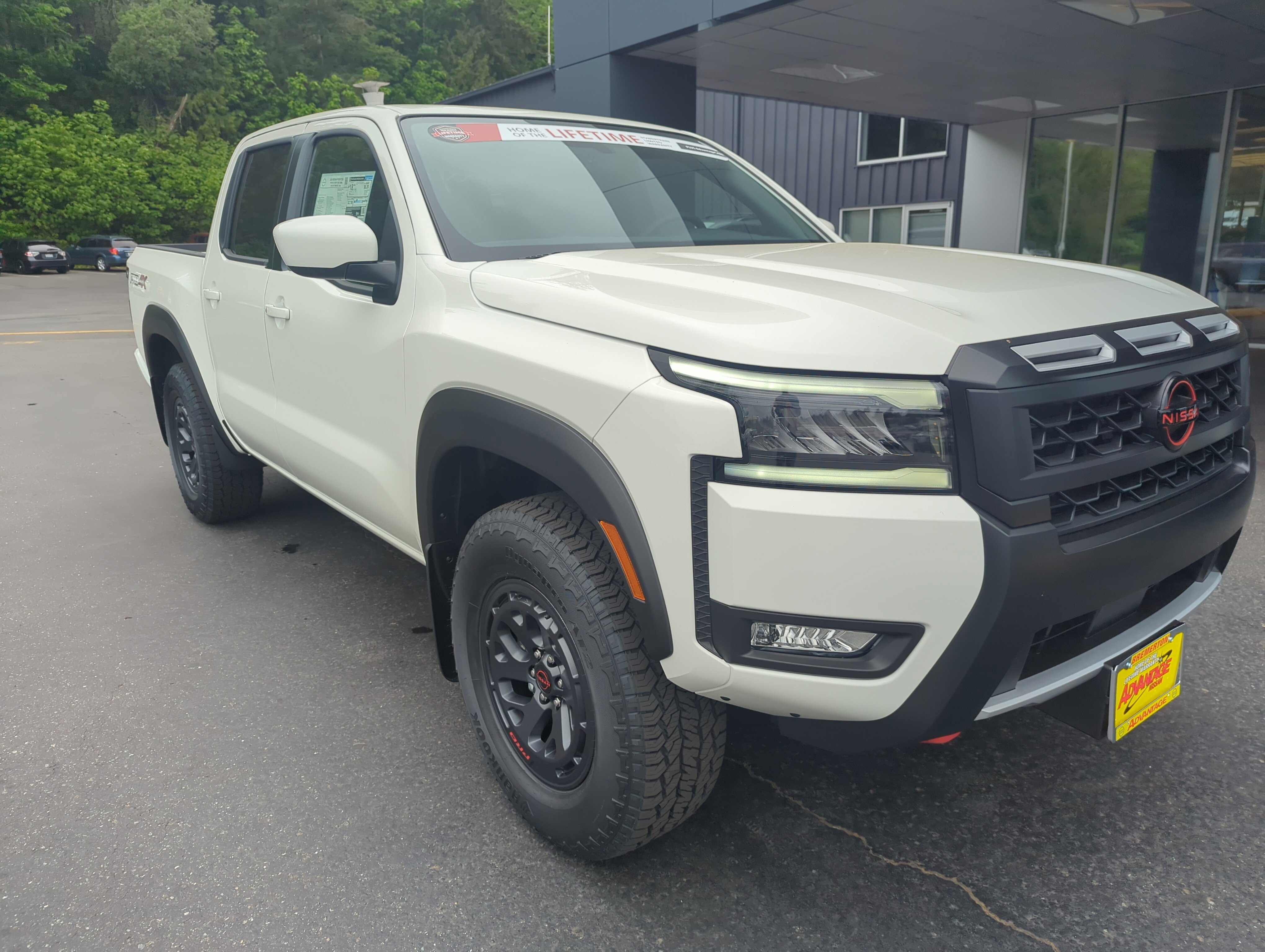 New 2026 Glacier White Nissan PRO-4X image 7