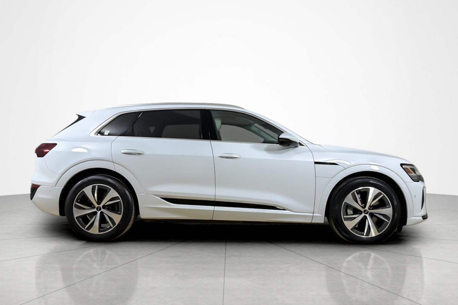 Used 2024 Glacier White Metallic Audi Premium Plus quattro image 6