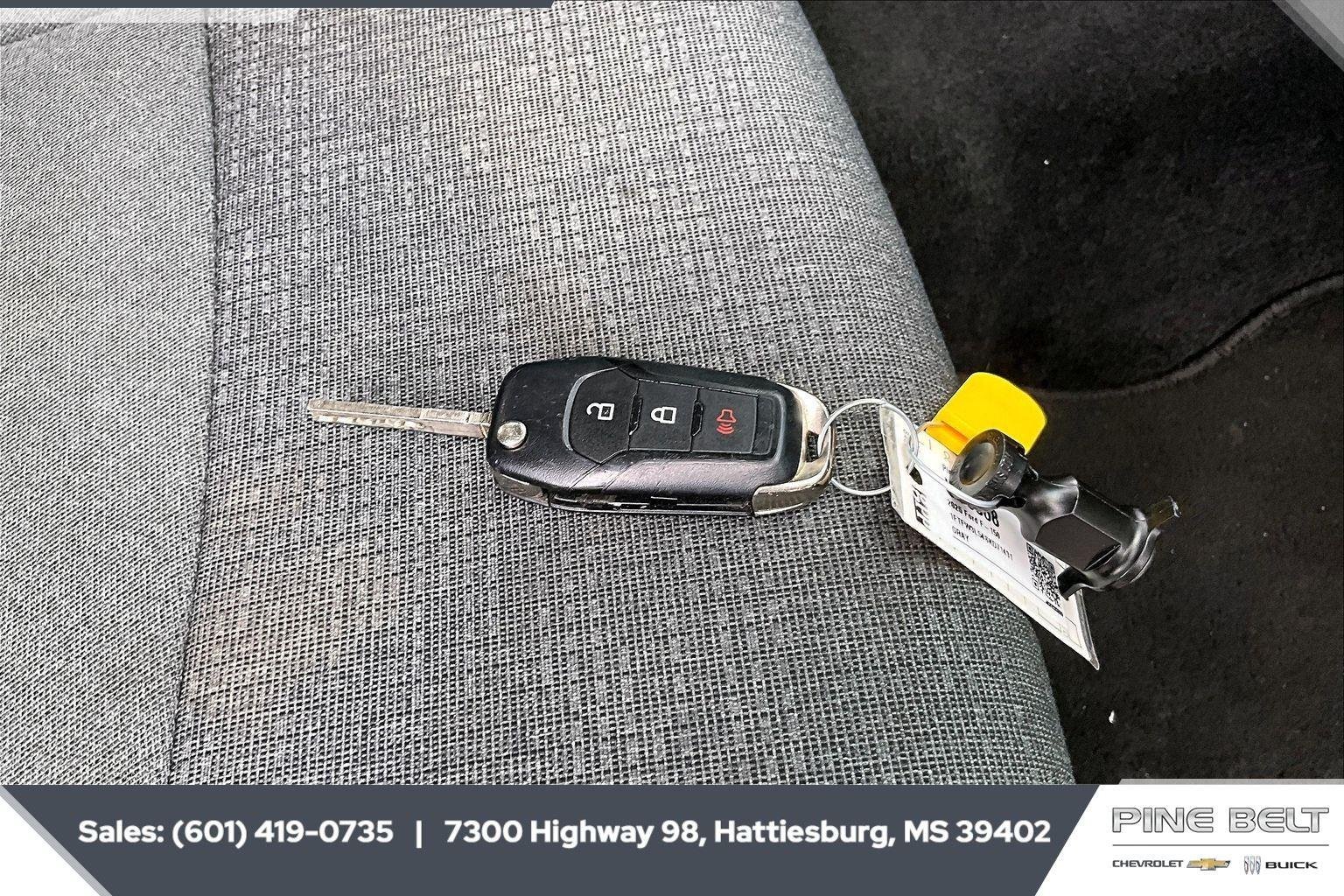 Used 2025 Gray Ford XLT image 9