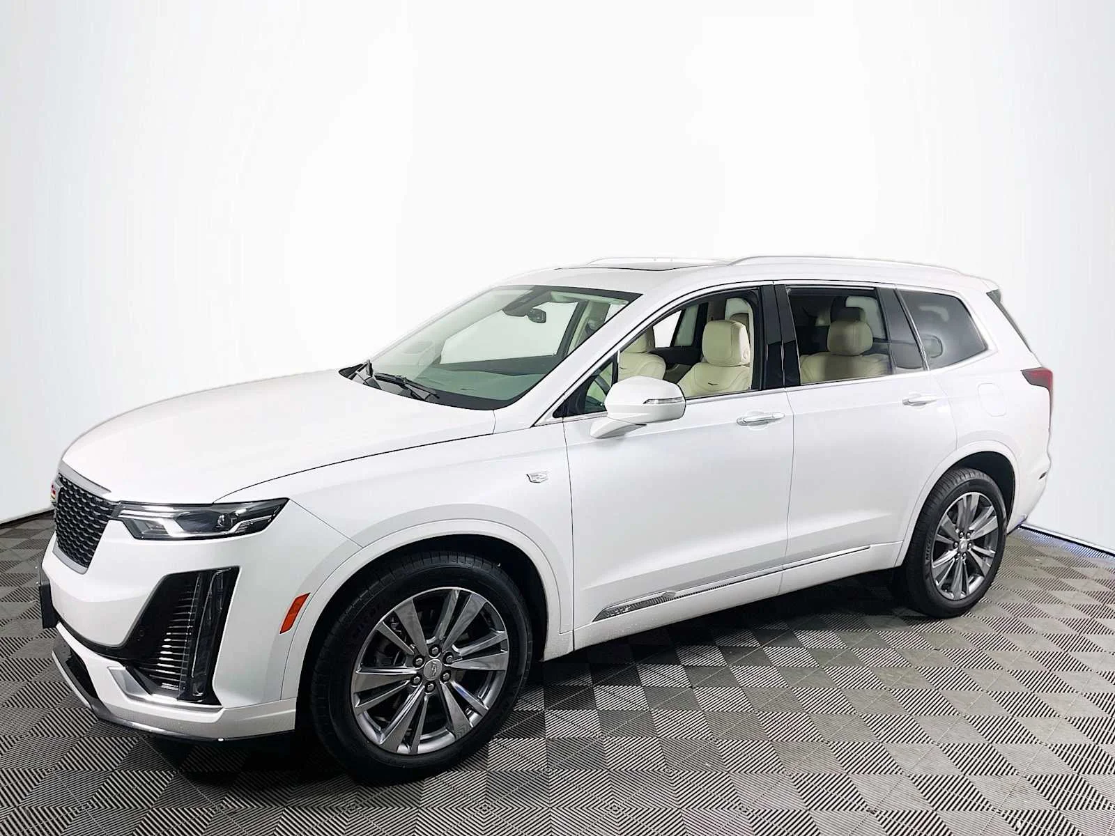 2025 Cadillac XT6 Premium Luxury Auto 4WD's photo