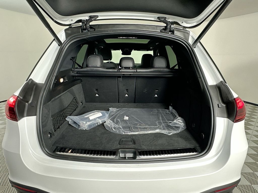 New 2026 MANUFAKTUR Moonlight White Magno Mercedes-Benz GLE 450 image 28