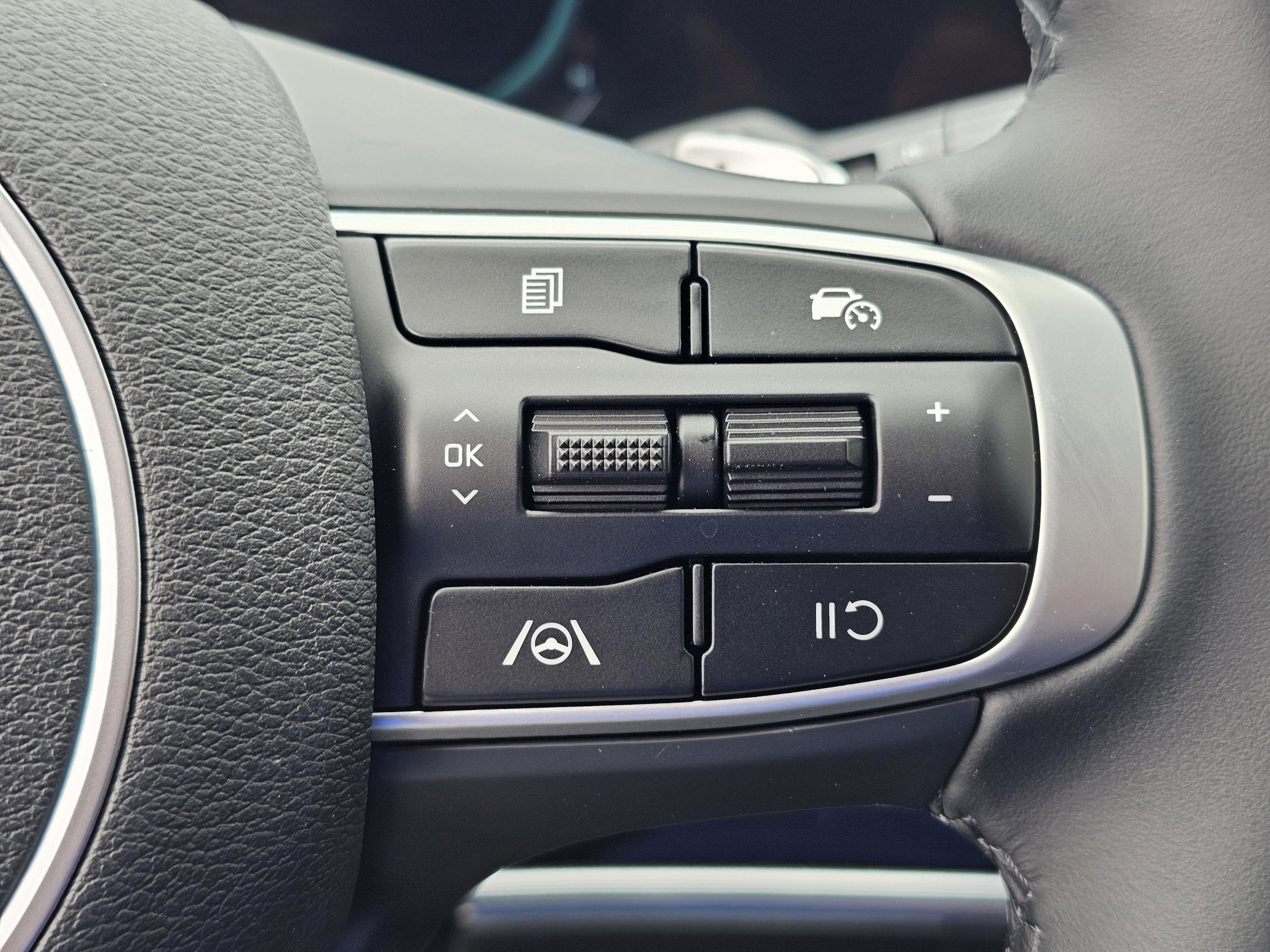 2025 Kia Sportage EX Hybrid - Photo 22