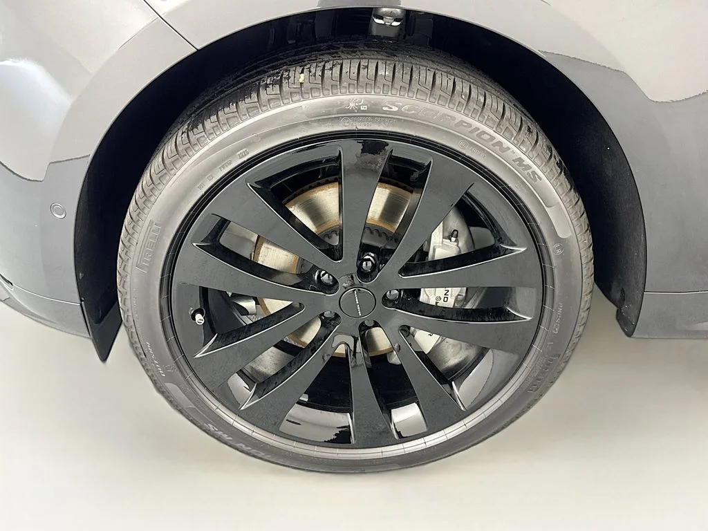New 2026 Carpathian Grey Land Rover Dynamic SE image 33