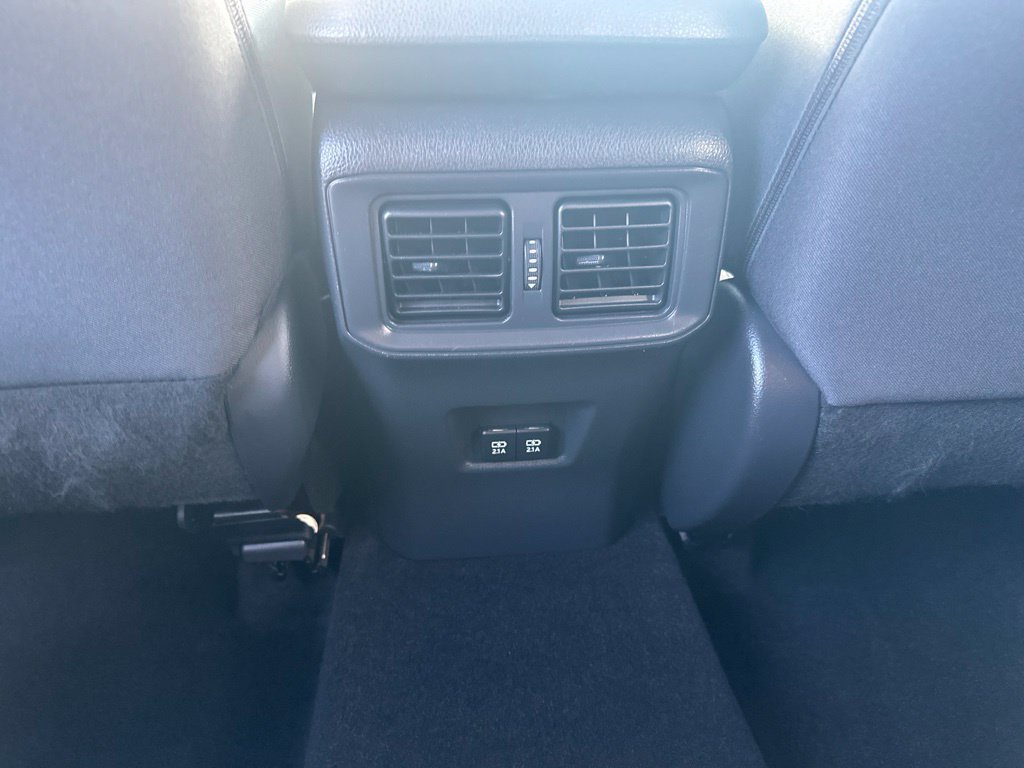 2020 Toyota RAV4 XLE - Photo 20