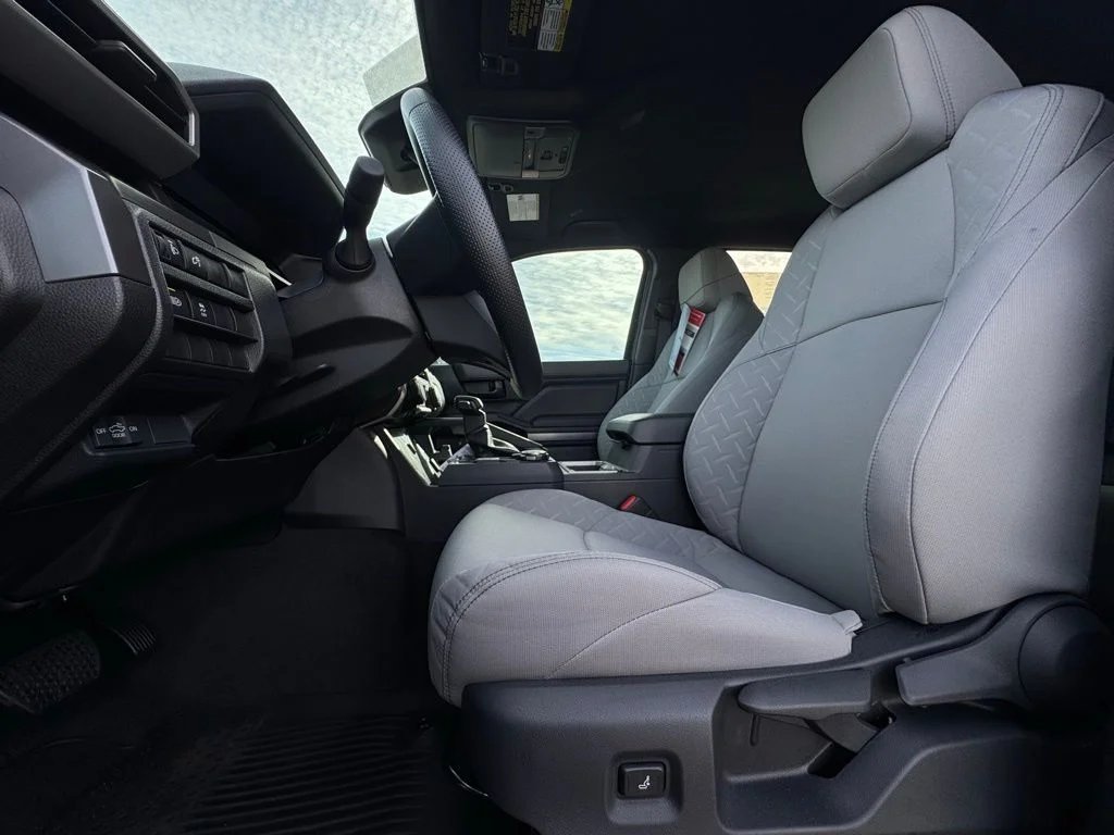 New 2025  Toyota SR5 image 17