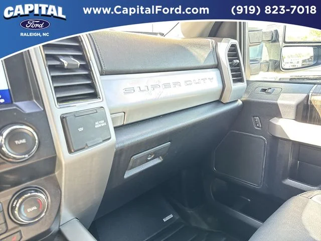 Used 2020 Black Ford Lariat image 27
