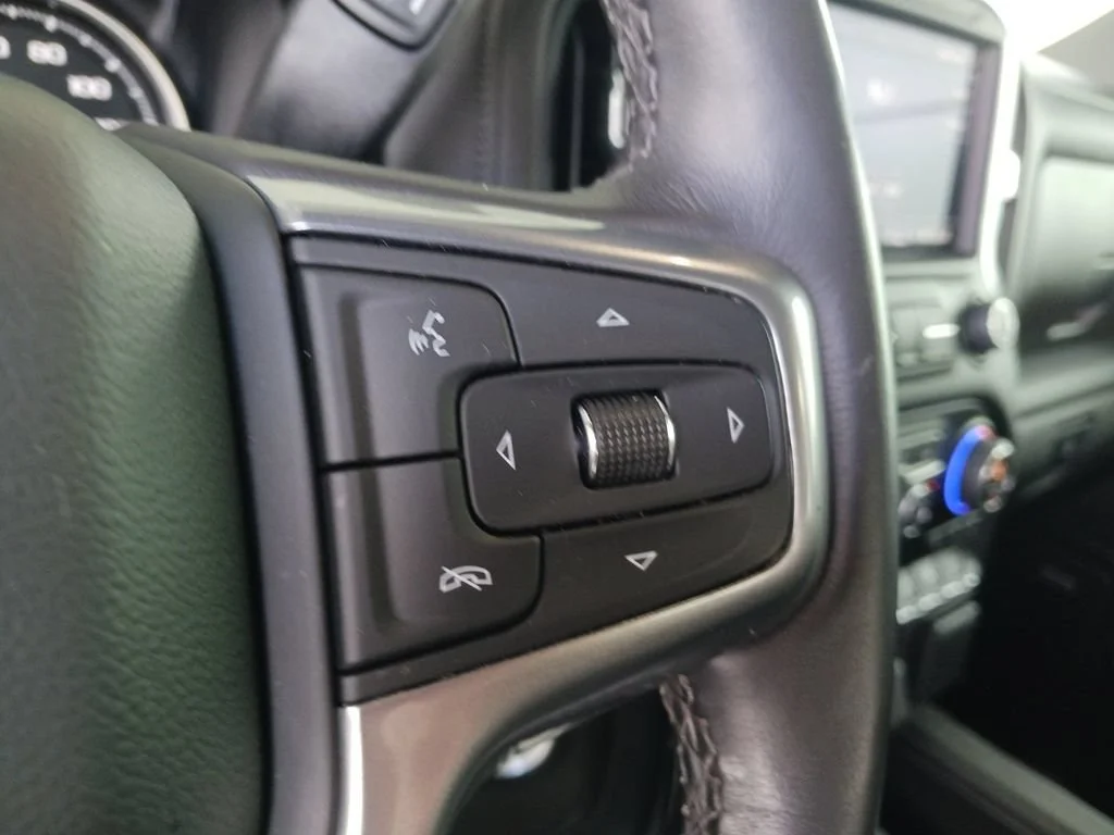 Used 2022 Silver Ice Metallic Chevrolet LTZ image 35