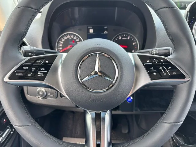 New 2027 Silver Mercedes-Benz Discovery Touring image 25