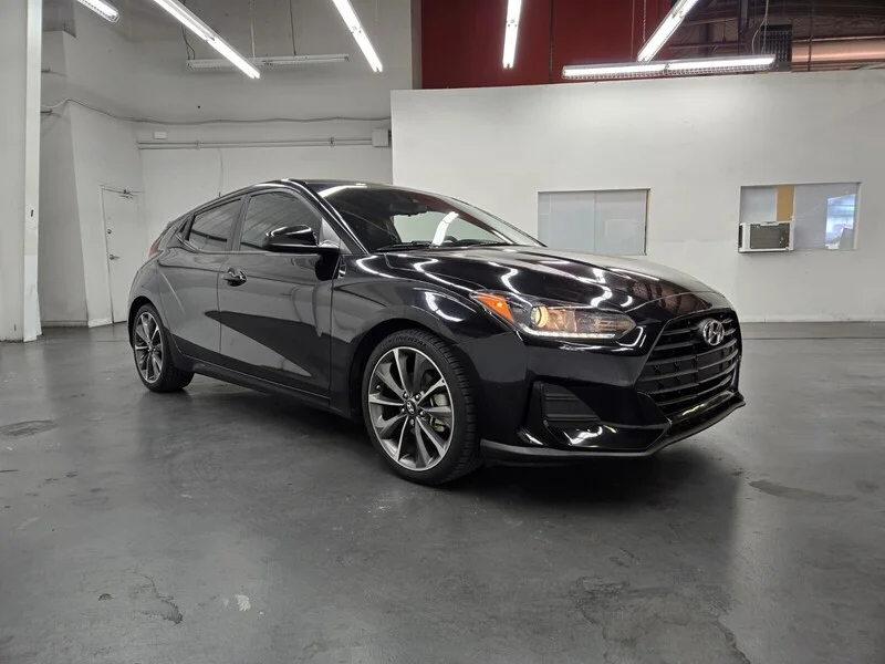 Used 2020 Ultra Black Hyundai 2.0 Premium image 4