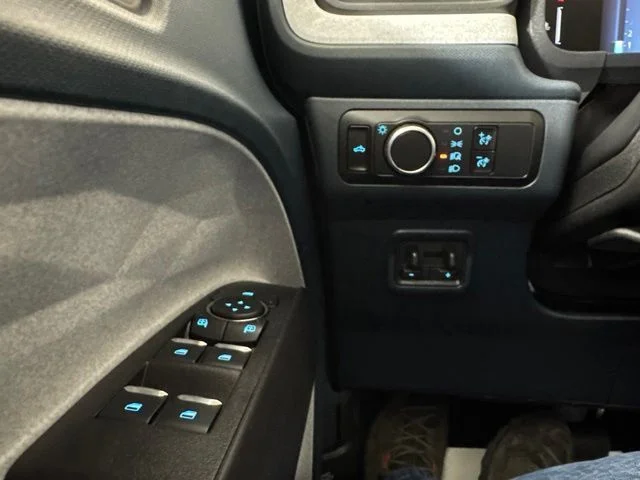 New 2026 Space White Metallic Ford XLT image 16