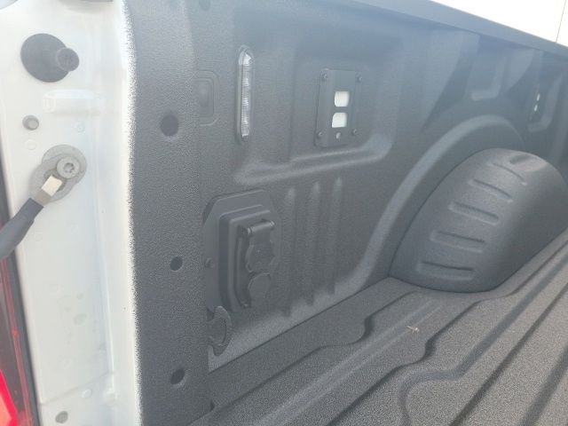 New 2026 Star White Metallic Tri-Coat Ford F-250® Platinum® image 37