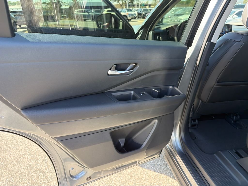 New 2026 Nissan Pathfinder SL 4D Sport Utility