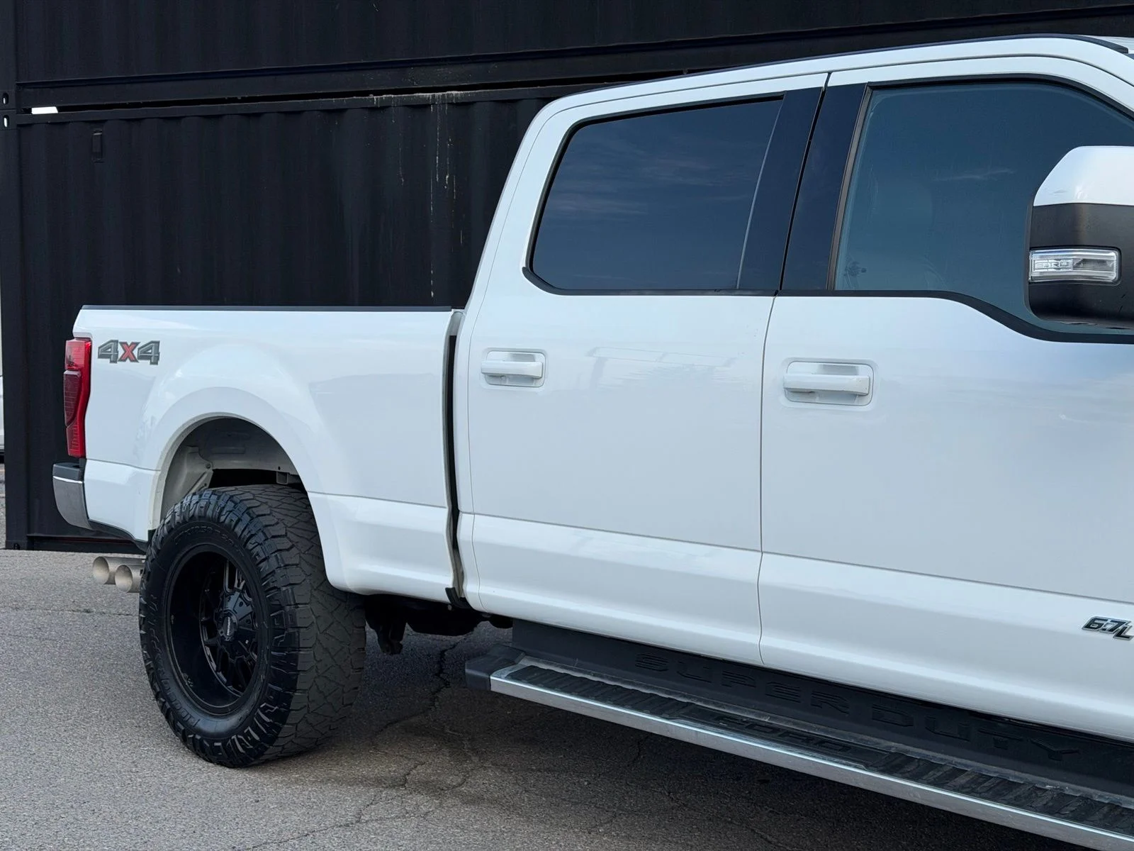 Used 2022 White Ford Lariat image 5