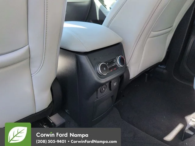 New 2026 Carbonized Gray Metallic Ford Platinum image 26
