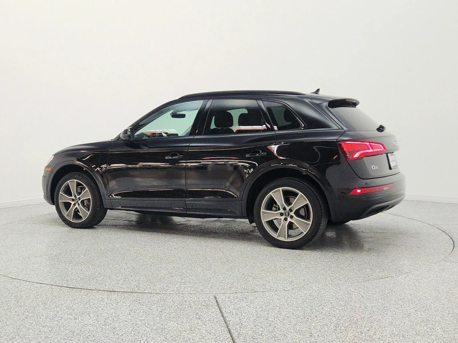 Used 2019 Mythos Black Metallic Audi Premium Plus 45 TFSI quattro image 8