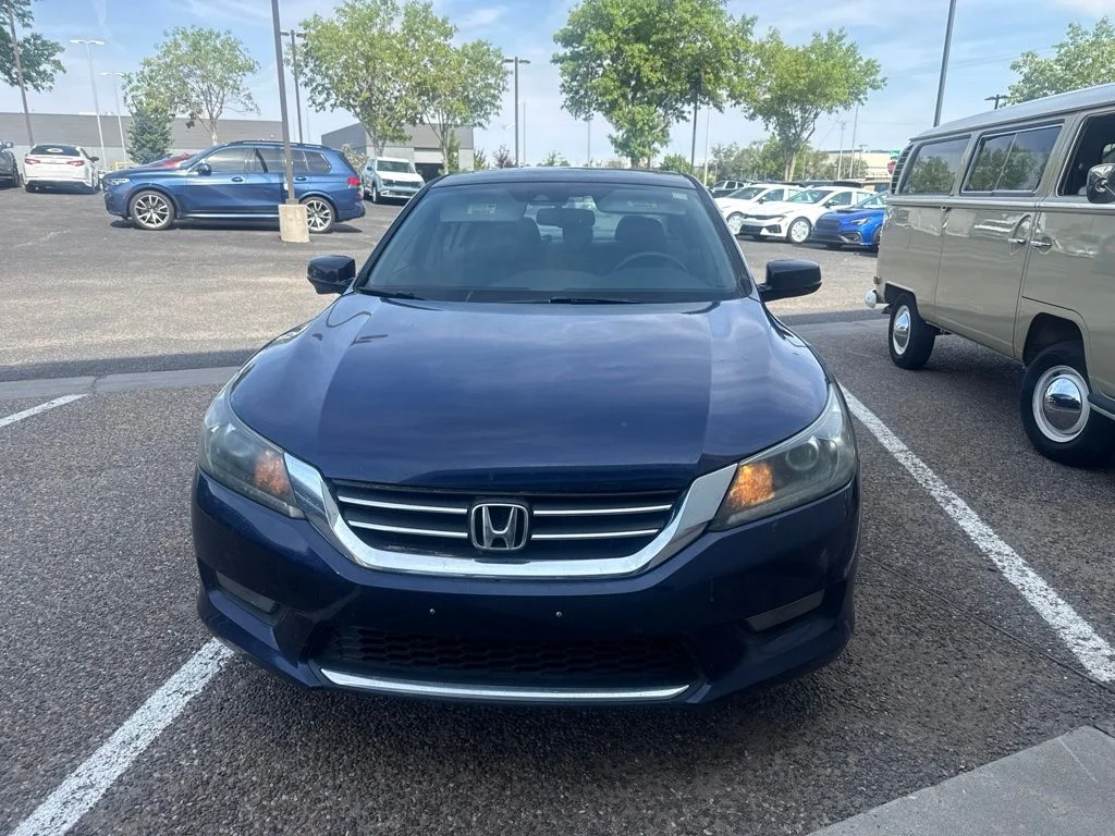 Used 2015 Blue Honda EX-L image 2