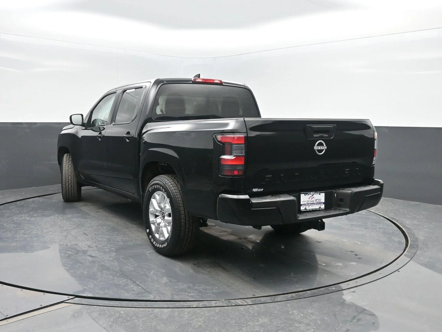 Used 2023  NISSAN  image 36