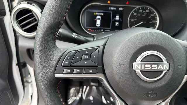 Used 2025 White Nissan 1.6 SR image 22