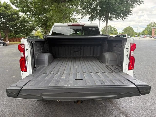Used 2025 Summit White Chevrolet RST image 18