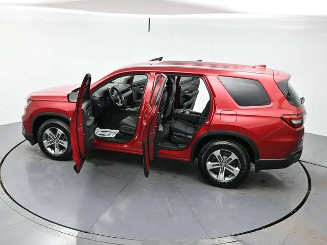 Used 2024 Radiant Red Met Honda EX-L 8 Passenger image 41