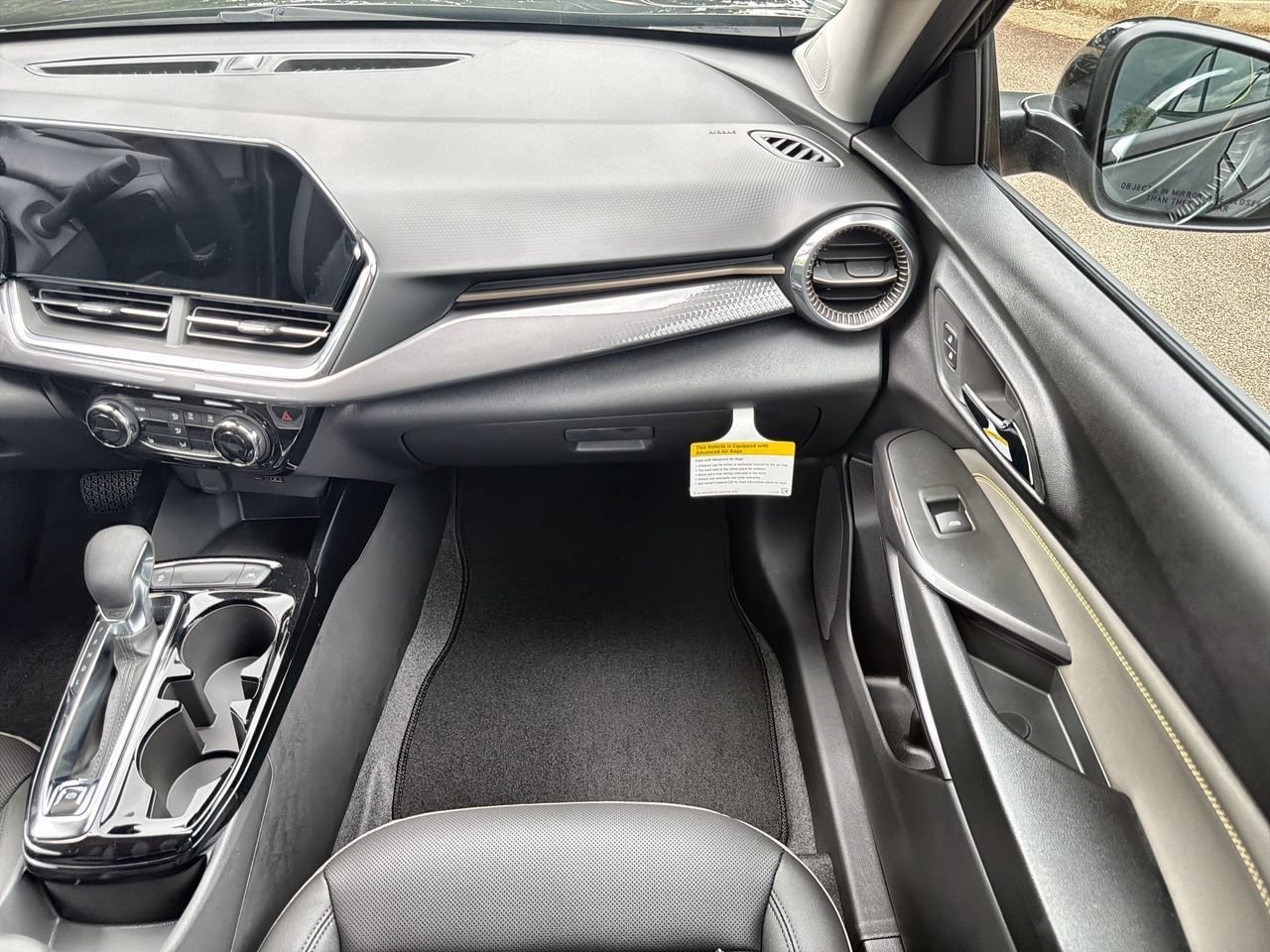 New 2026 Mosaic Black Metallic Chevrolet ACTIV image 24